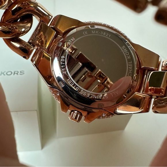 Michael Kors MK3820/1 gold and rose gold crystal watches - Picture 6 of 12